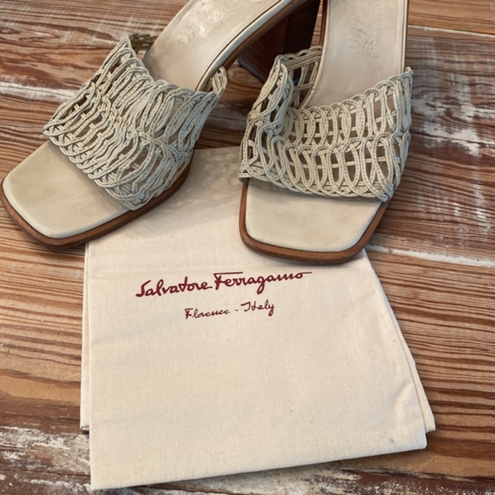 100% Authentic Vintage Salvatore Ferragamo Mules